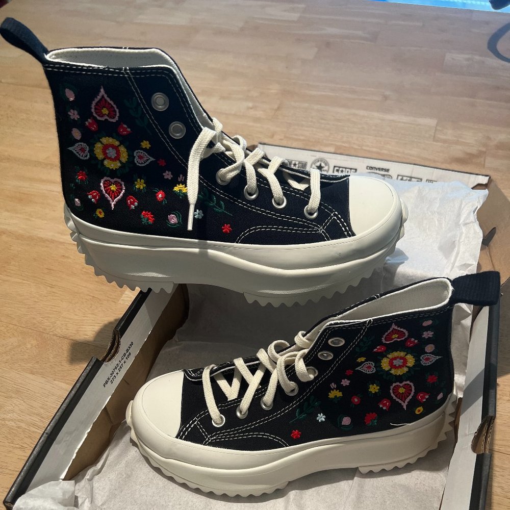 NIB Converse Run Star Hike Hi A02192C m5.5 w7 Black/Egret/Midnight Clover Flower
